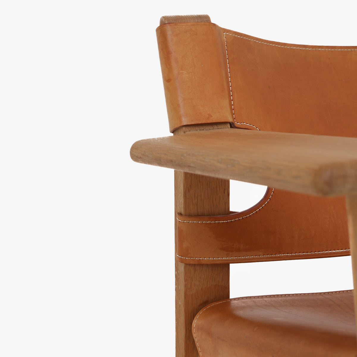 BM 2226 - 'The Spanish Chair' in patinated oak