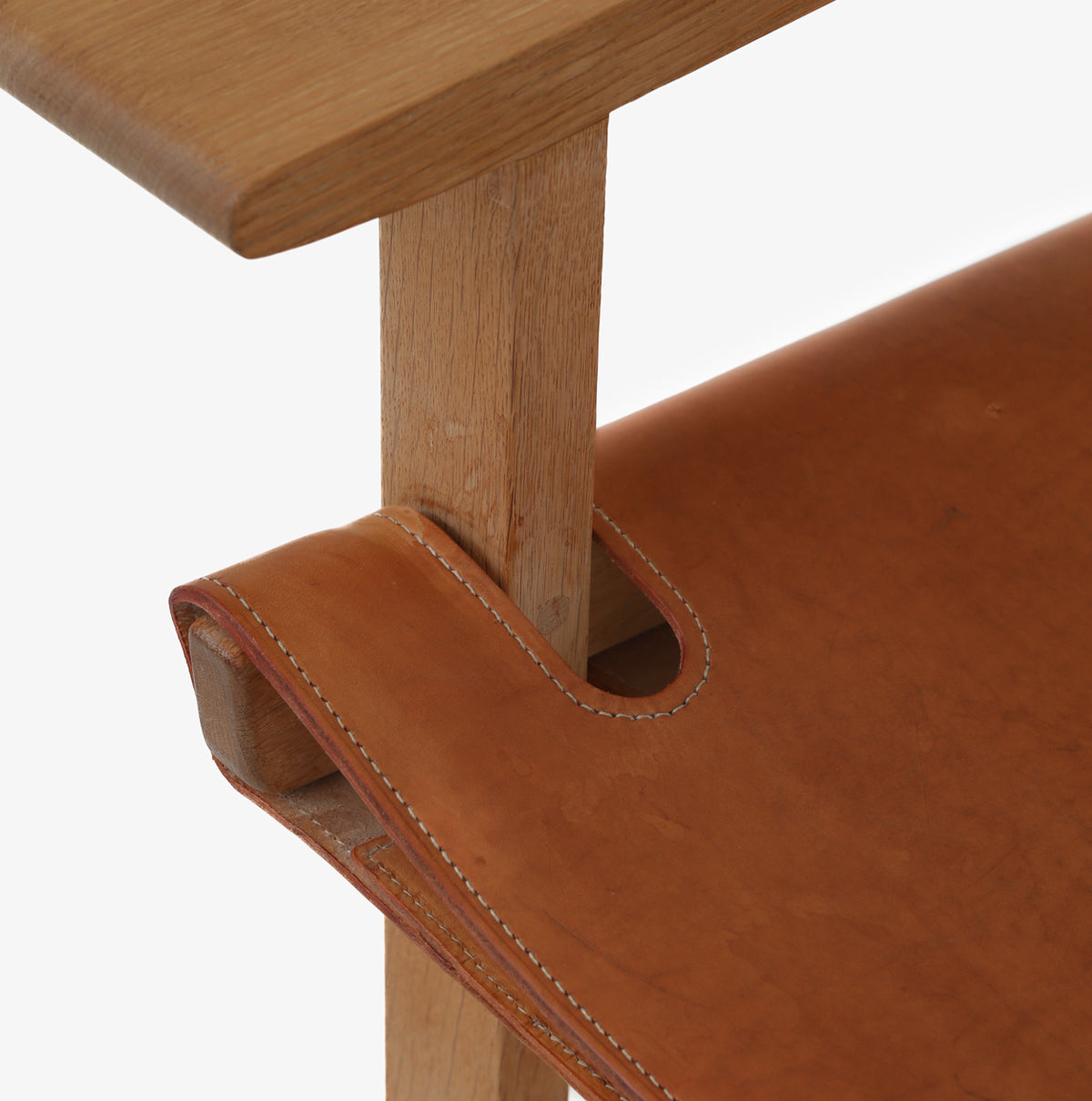 BM 2226 - 'The Spanish Chair' in patinated oak