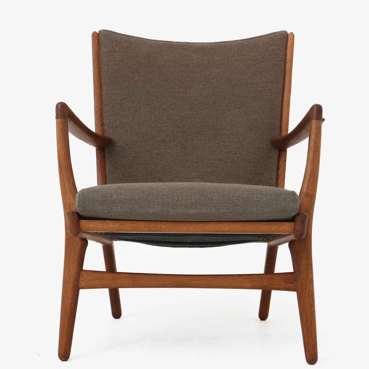 AP 16 - Easy chair in patinated oak
