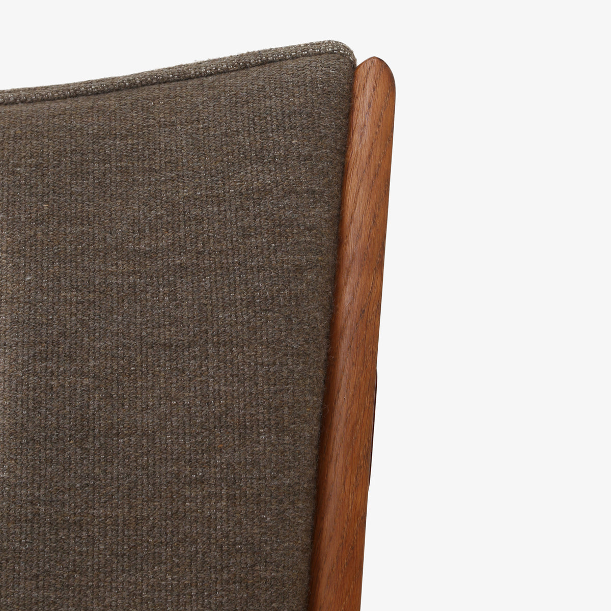 AP 16 - Easy chair in patinated oak