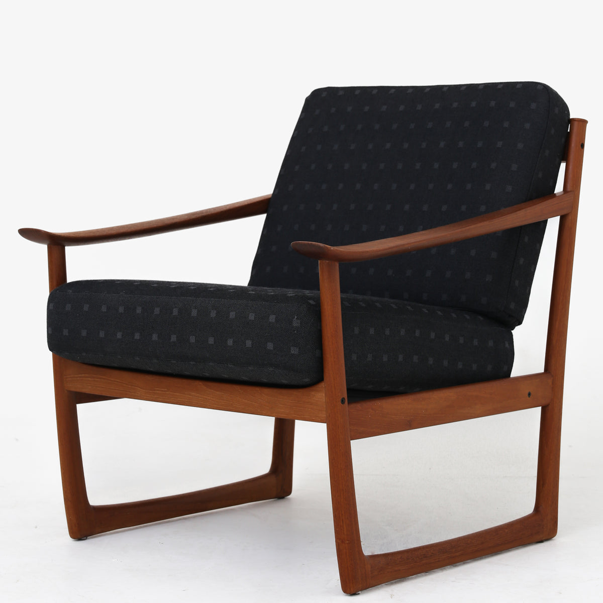 FD 130 - Easy chair in teak