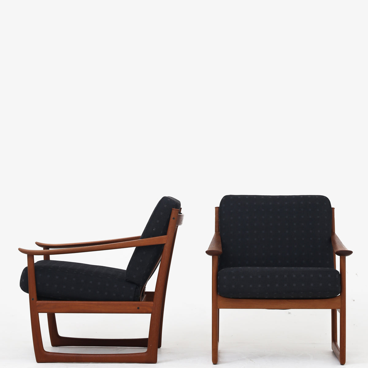 FD 130 - Easy chair in teak