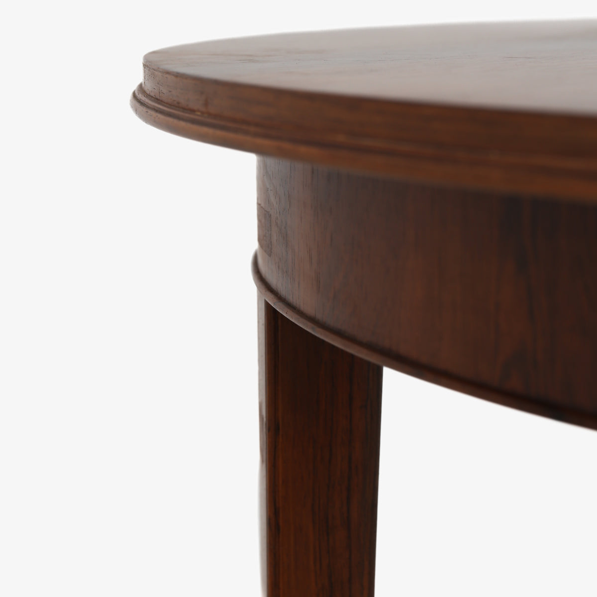 Dining table in rosewood