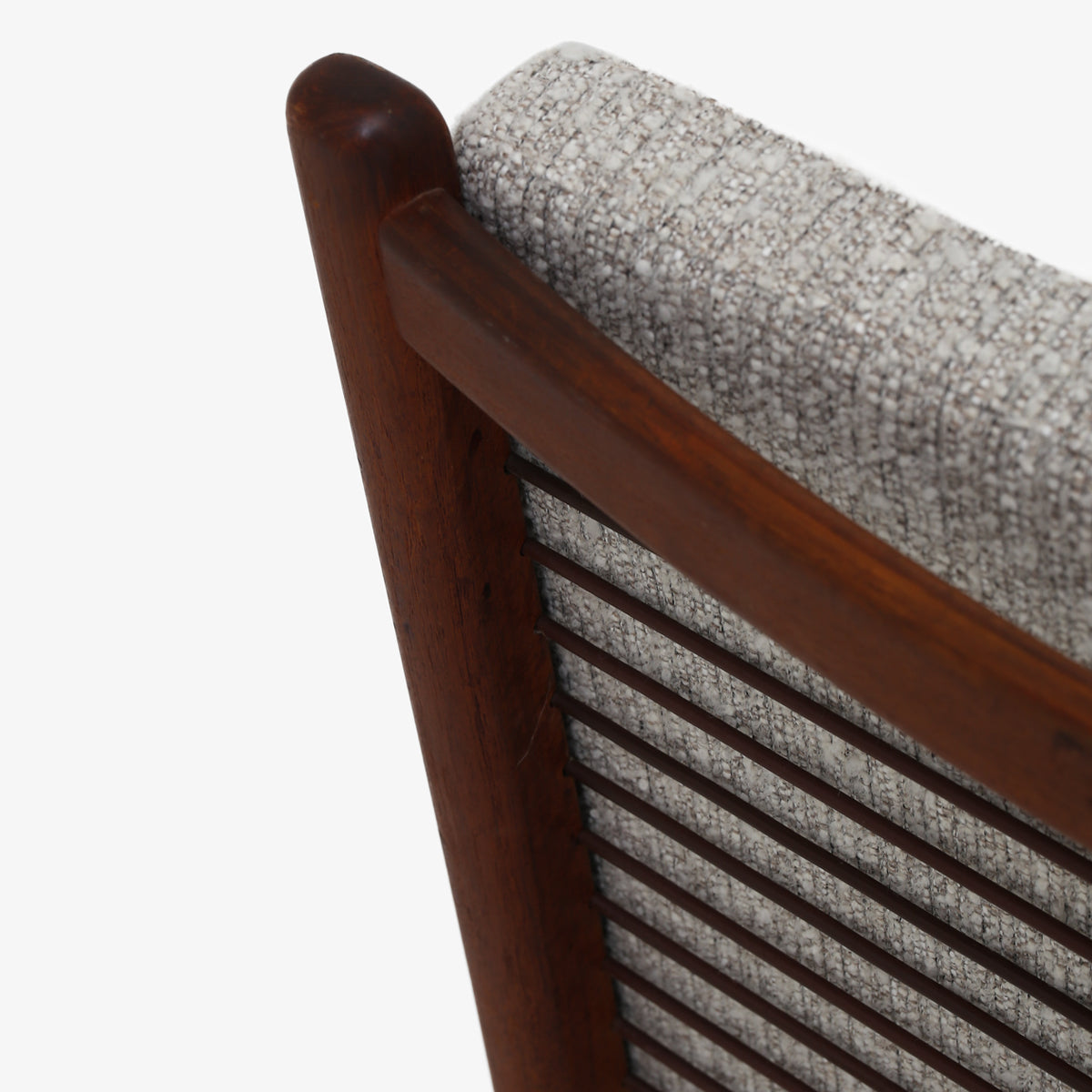 FD 134 - 'Boomerang' easy chair in teak