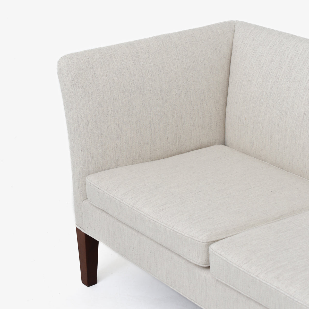 Freestanding sofa in wool