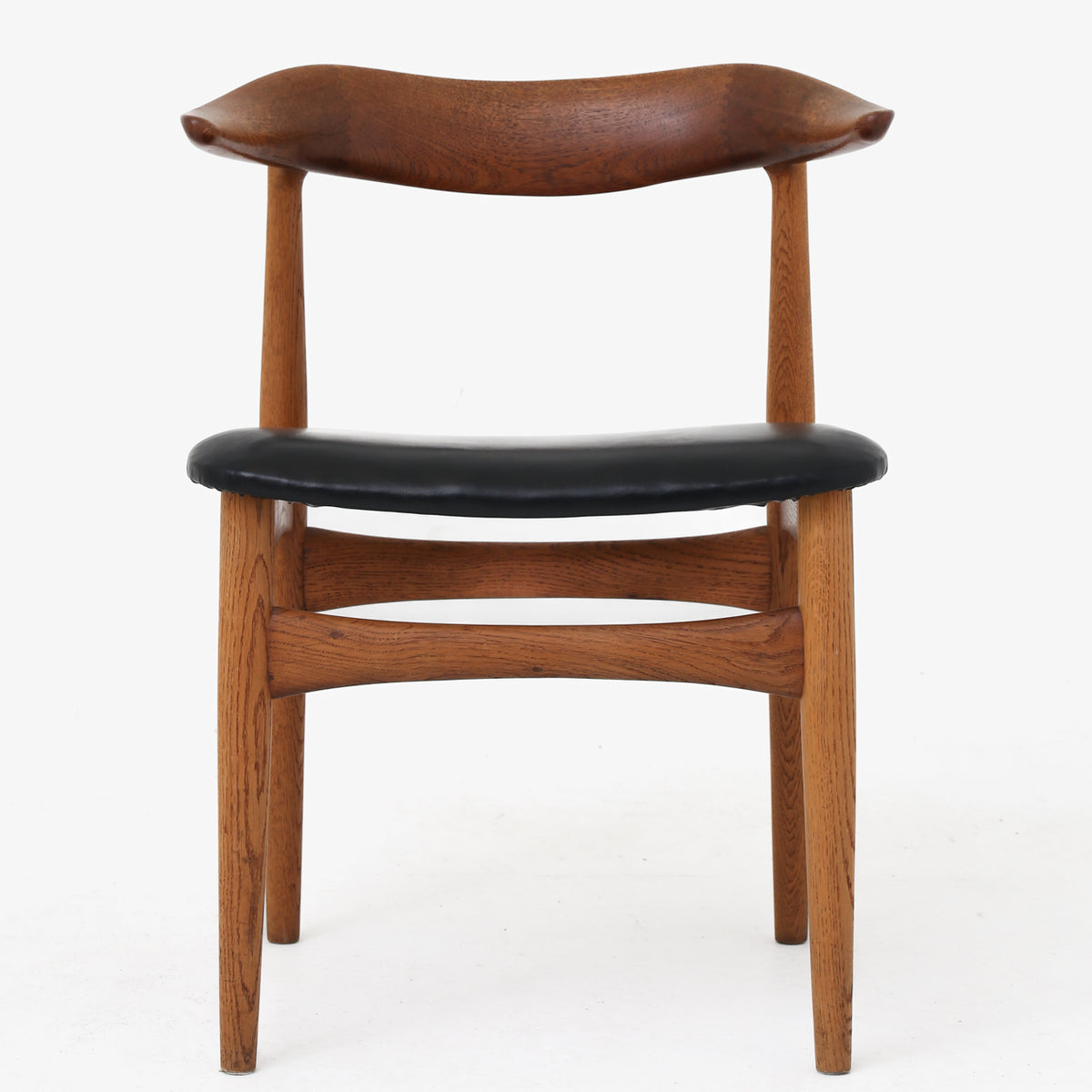 Armchair in teak