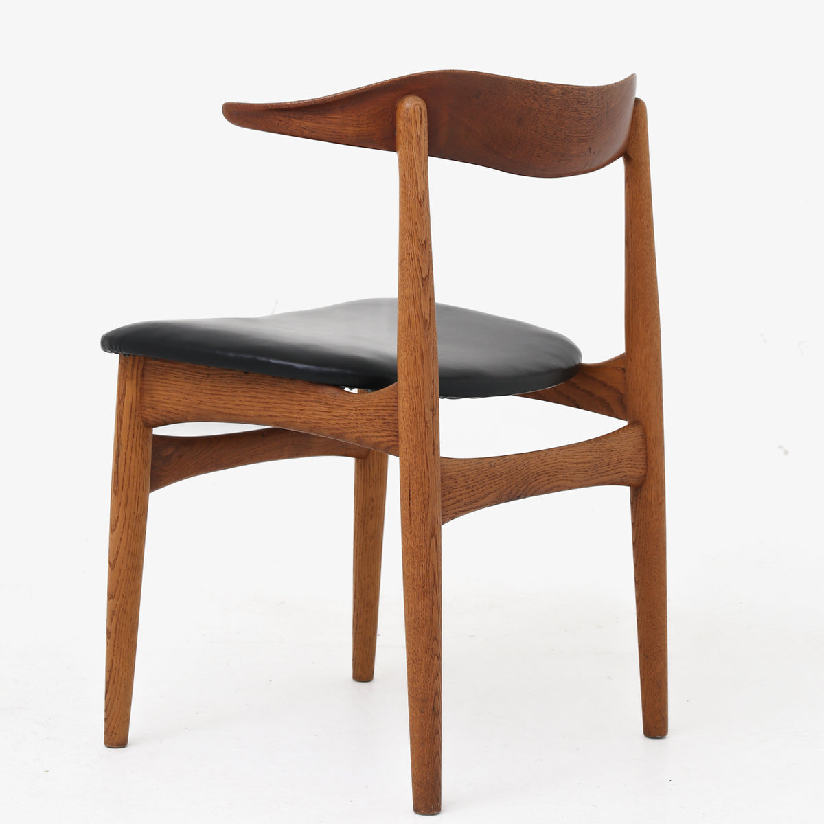 Armchair in teak