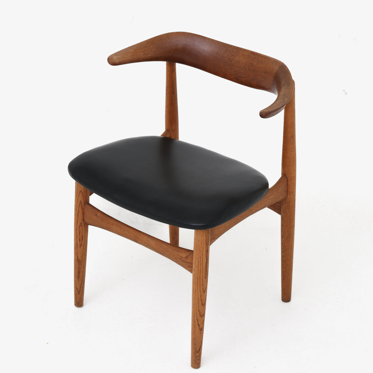 Armchair in teak