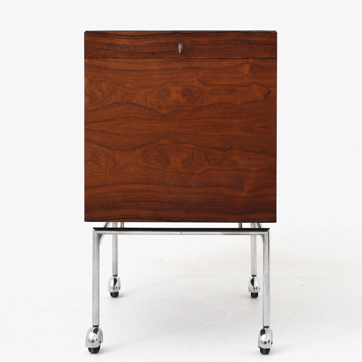 Bar in Brazilian rosewood