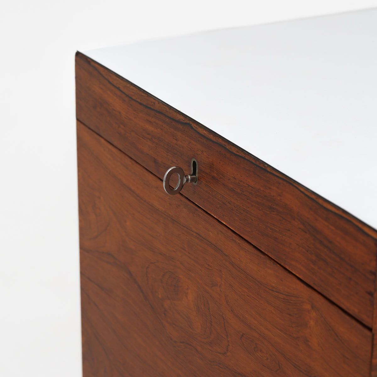 Bar in Brazilian rosewood