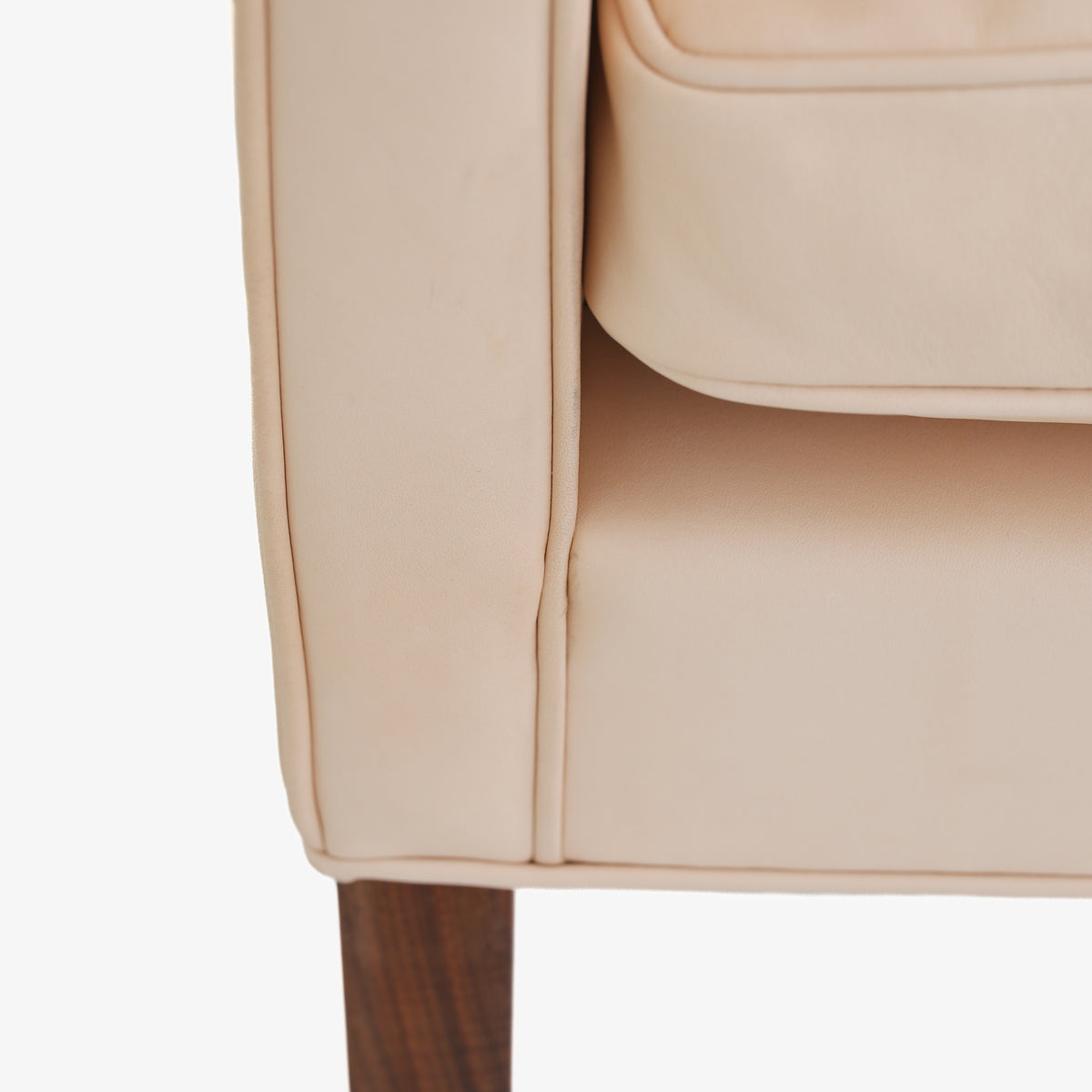 BM 2204 - Wingback Chair in natural leather