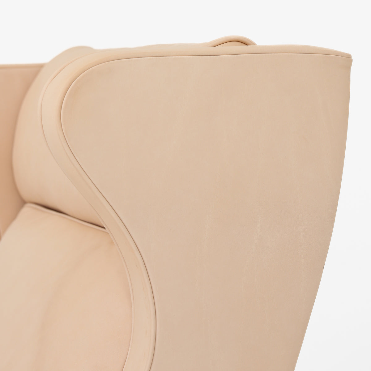 BM 2204 - Wingback Chair in natural leather