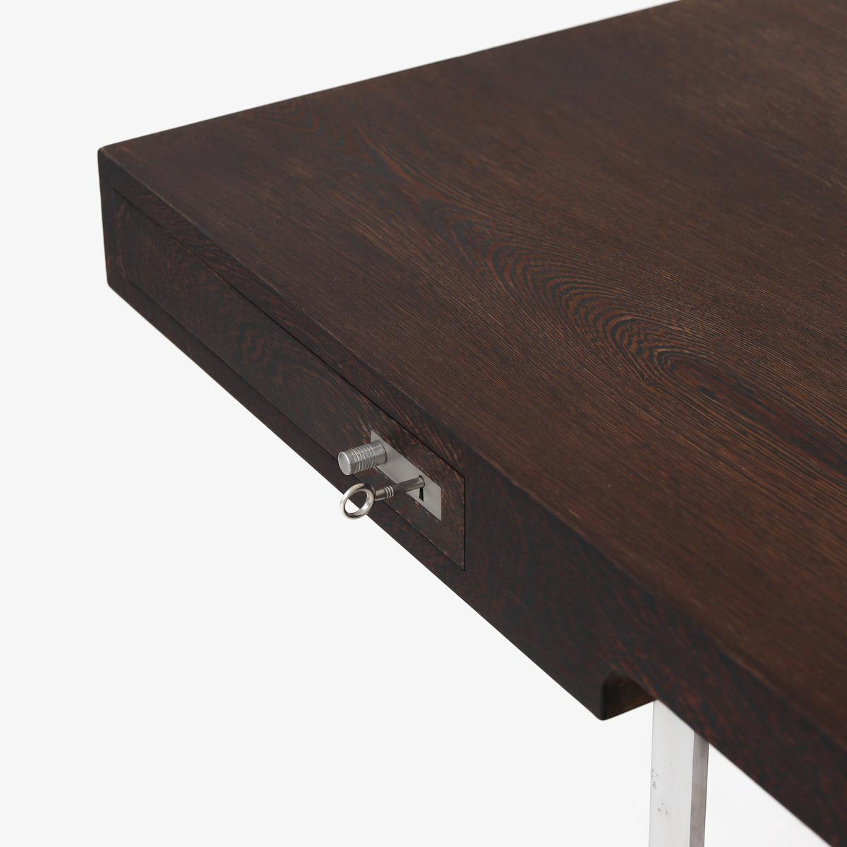 JH 810 - Fritstående skrivebord