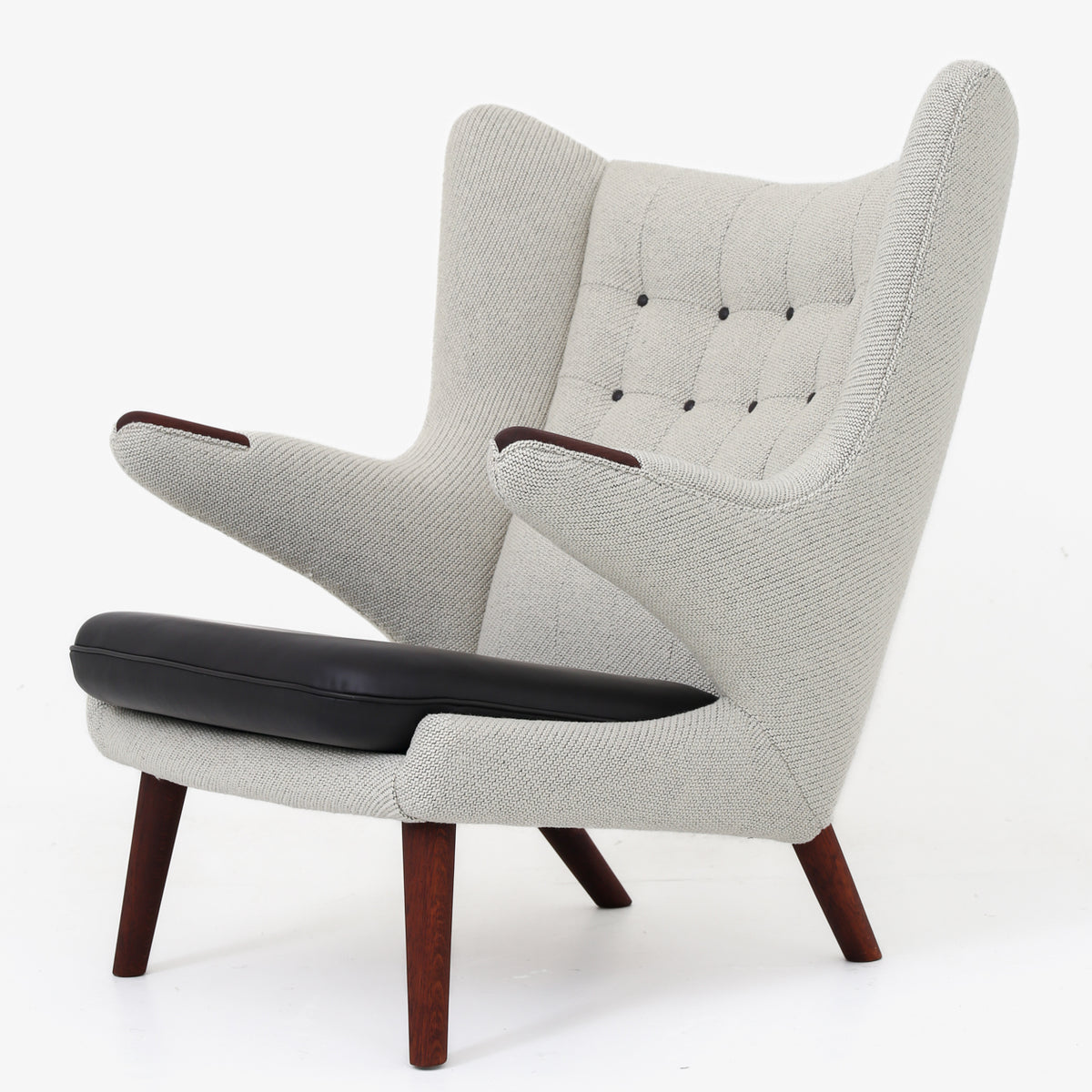AP 19 - Papa Bear Chair in textile & leather