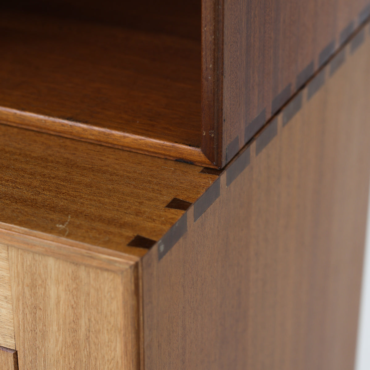 Storage system in mahogany
