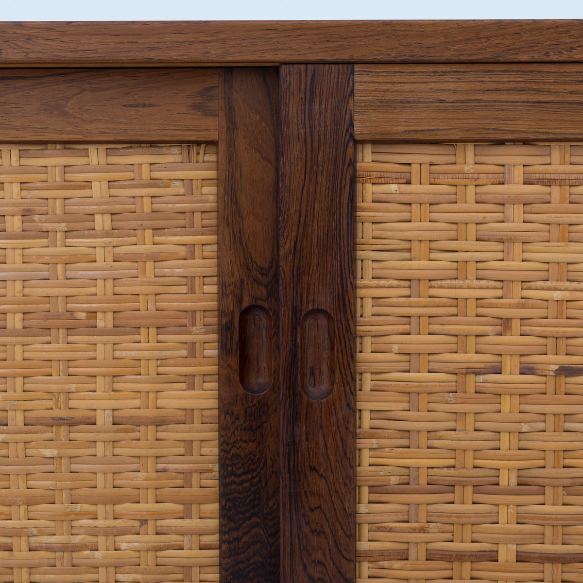 RY 26 - Sideboard in rosewood