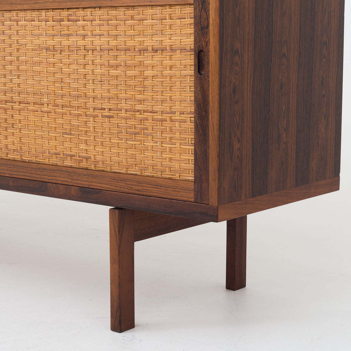 RY 26 - Sideboard in rosewood