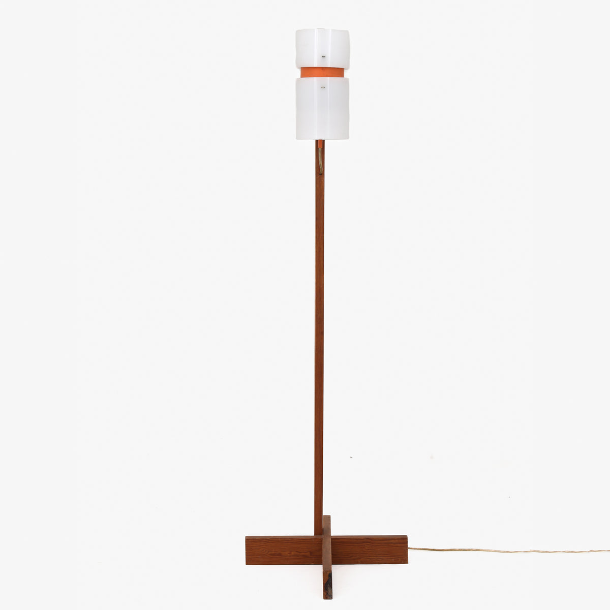 Floor lamp in patinated pine