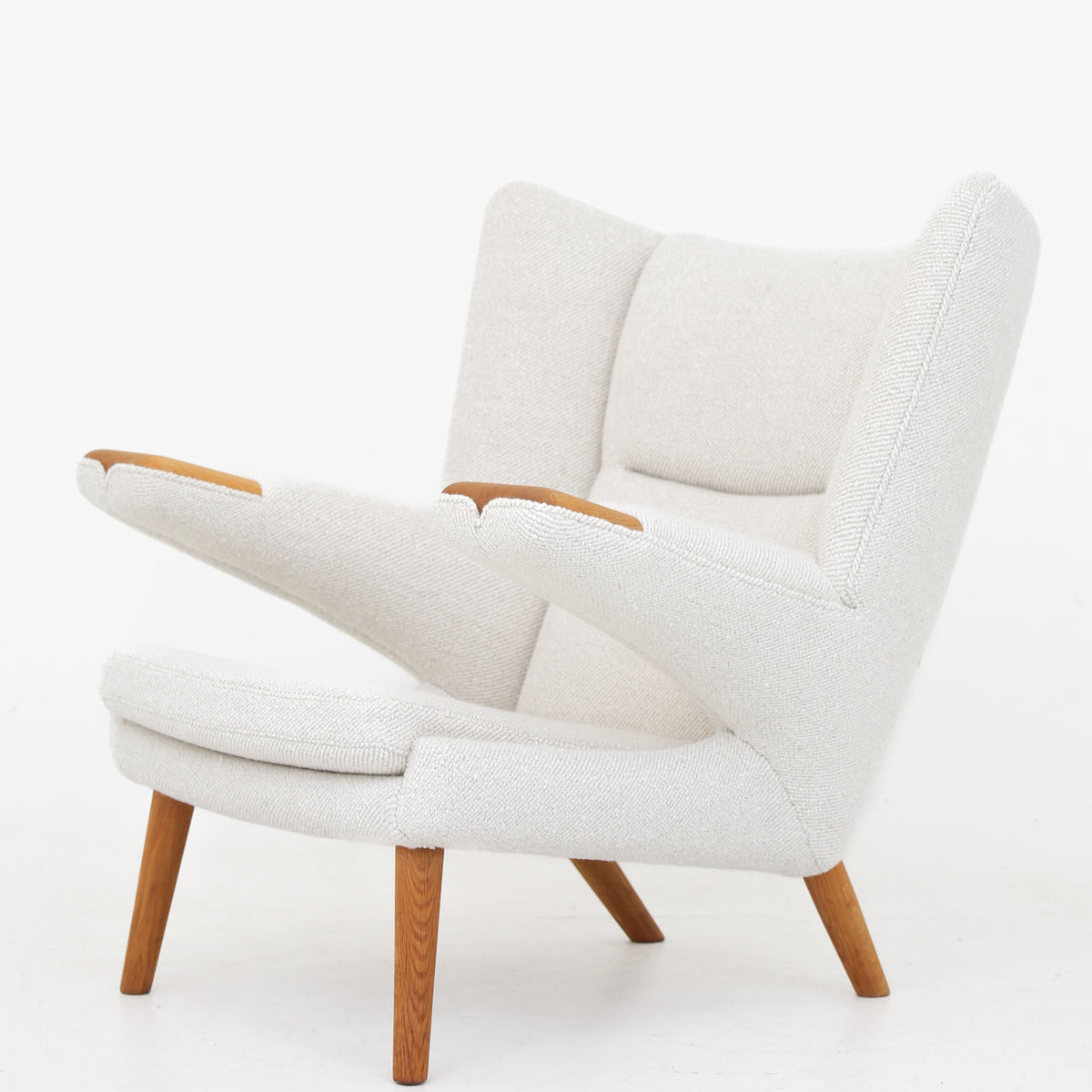 AP 69 - Rare 'Mega Papa Bear Chair'