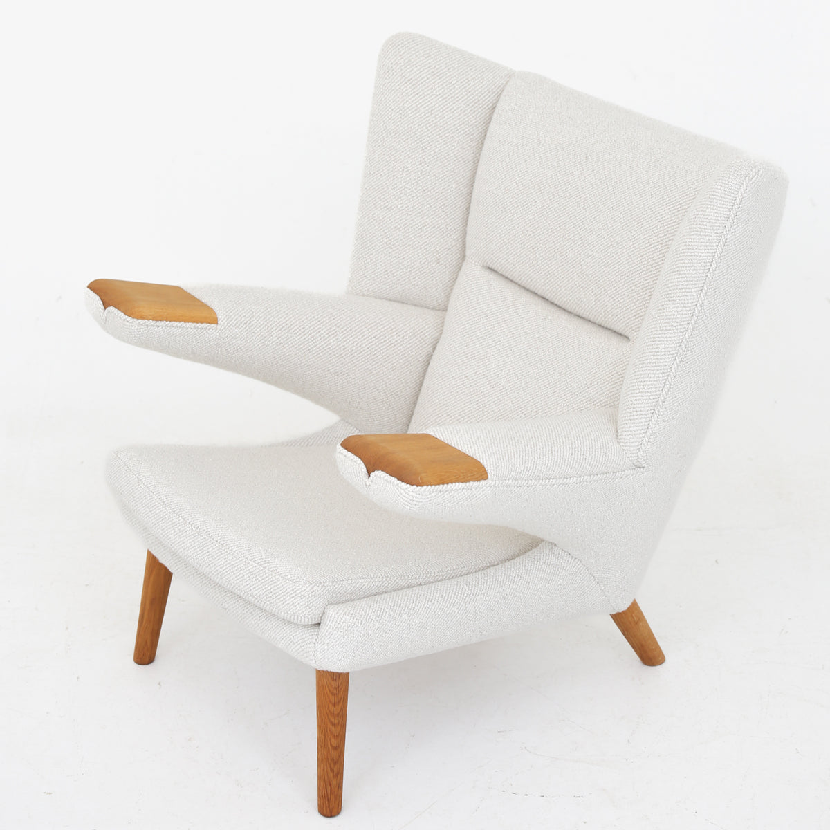 AP 69 - Rare 'Mega Papa Bear Chair'