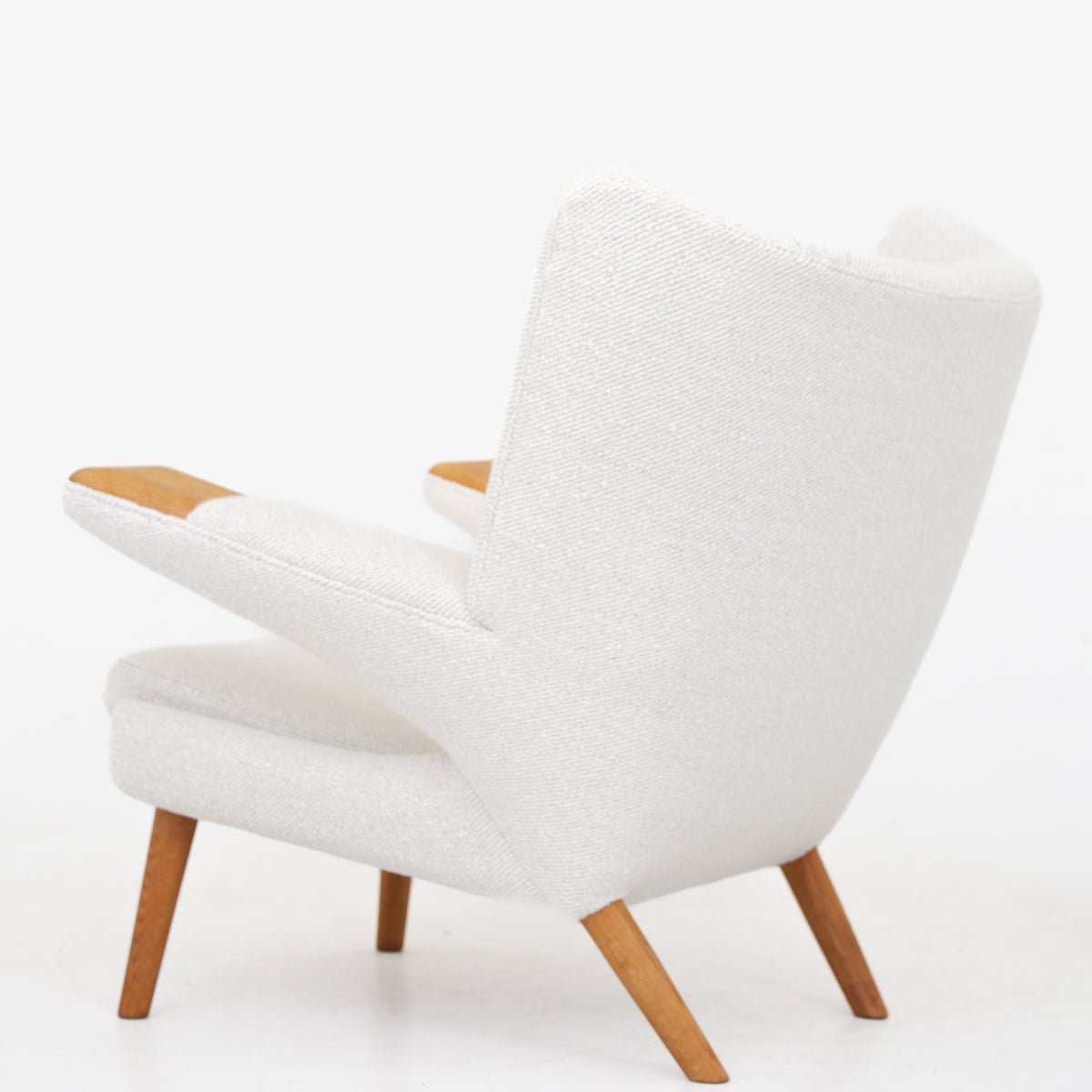 AP 69 - Rare 'Mega Papa Bear Chair'