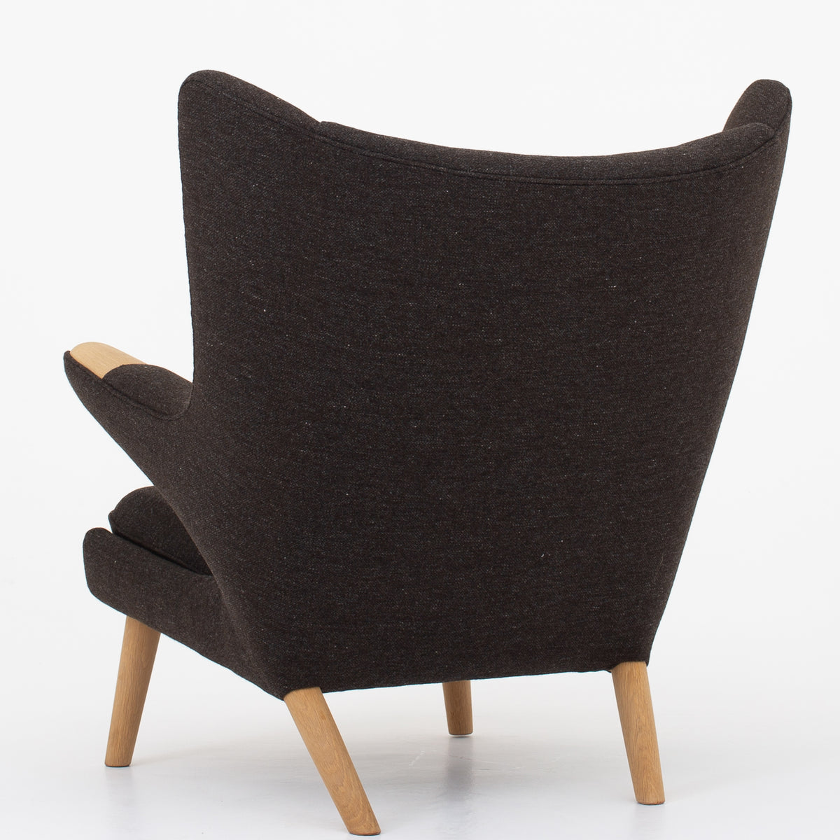 AP 19 - Papa Bear chair in brown wool