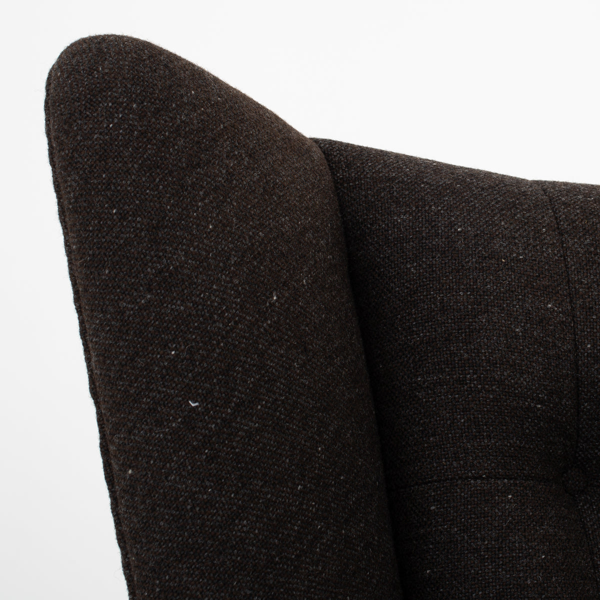 AP 19 - Papa Bear chair in brown wool